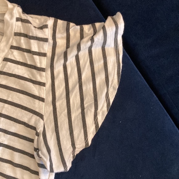 Anthropologie blue and white striped oversized v neck t shirt - Picture 3 of 3